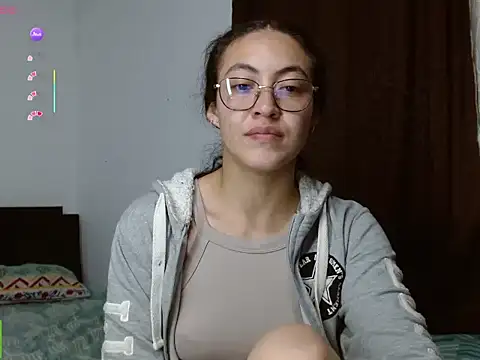 Онлайн чат XXX Amitlu_