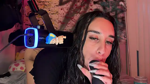Chat XXX en directo de xoFrankie