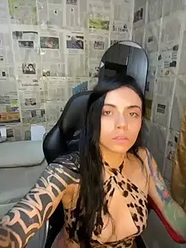 i_am_nina_ Chat XXX in diretta