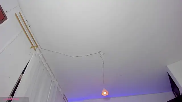 Scarlett_811n Live XXX chat