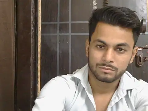 دردشة Stubborndesiboy الجنسية المباشرة