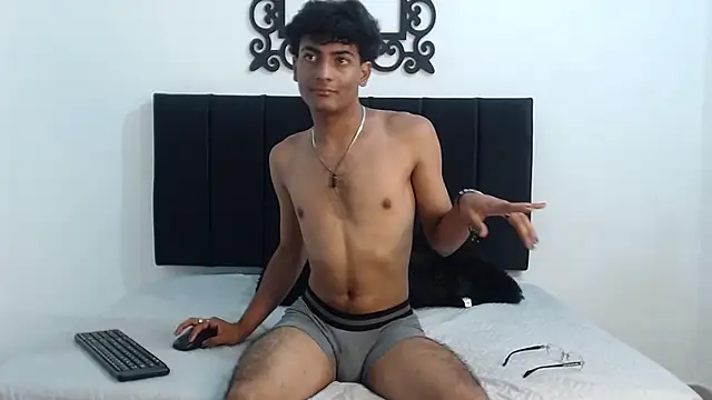 XXX chat uživo modela SinBoy_
