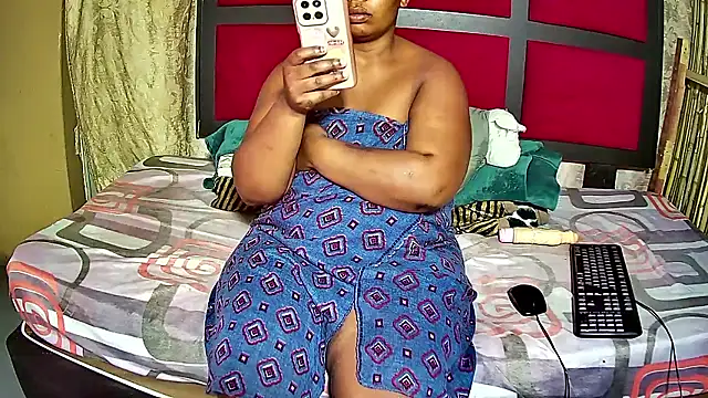 Exotic_FreakyQueen's Live XXX Chat