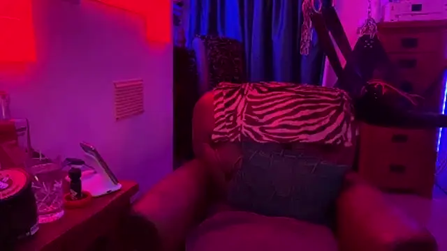 LeatherSdaddy – Naživo XXX chat