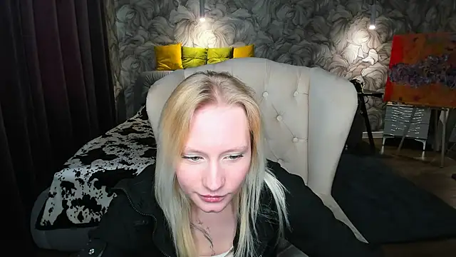 Онлайн чат XXX Elizabeth_Adams