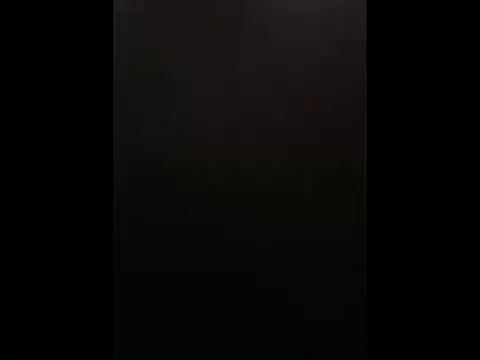 YUDKHDZLNZI 在線直播表演