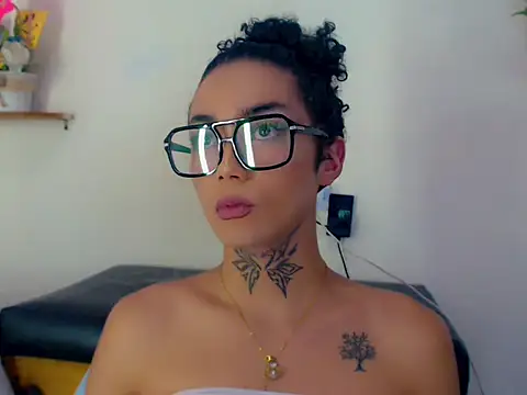 Darianna_Aのウェブカメラショー