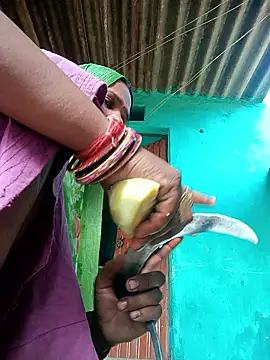 Rt_shreya's Webcam Show