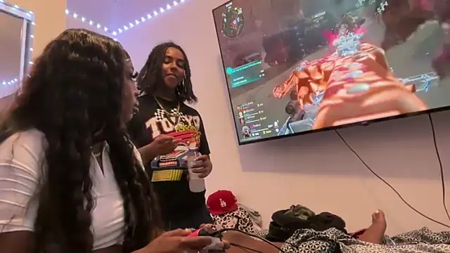sevynsexysinss Webcam Show