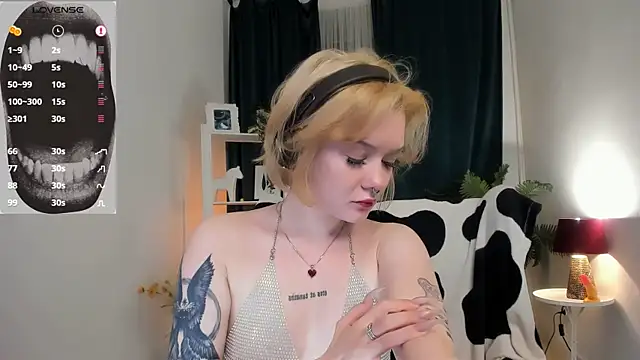 evathority's Live XXX Chat