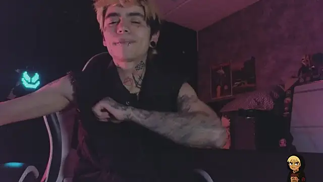 AcidMilo – webcam-show