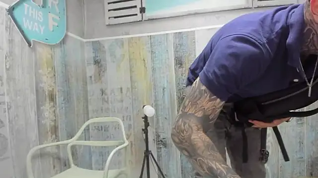 Gury_tattoo Chat XXX in diretta