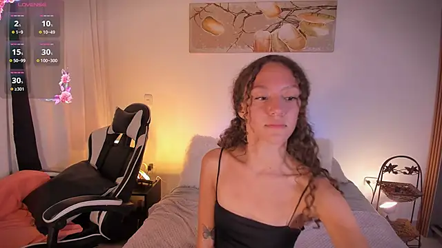 Chat XXX en directo de ChloeMoreti