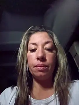 MiraKisss' Live XXX Chat