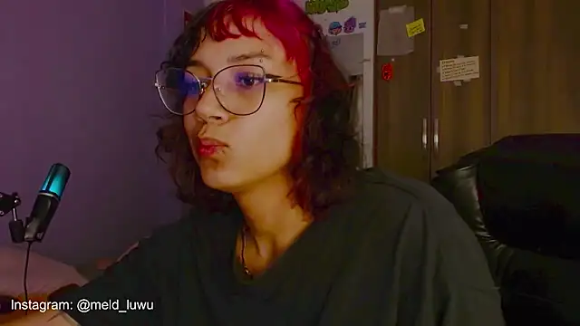 melissahowl Chat XXX live