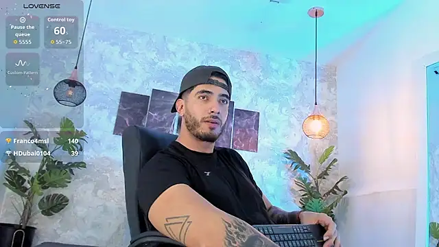 Nate_franco Show in webcam