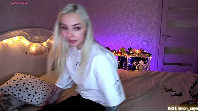 Chat XXX en directo de LillyMoure_