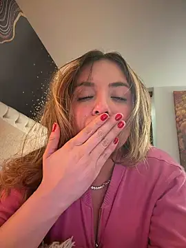 Alirawrz Webcam Show