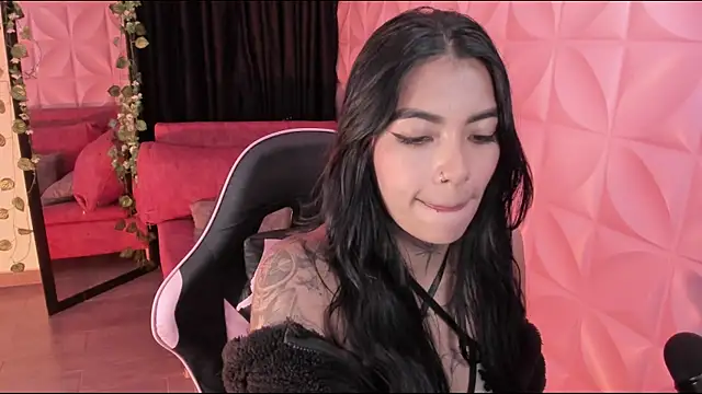 NattGomez's Live XXX Chat