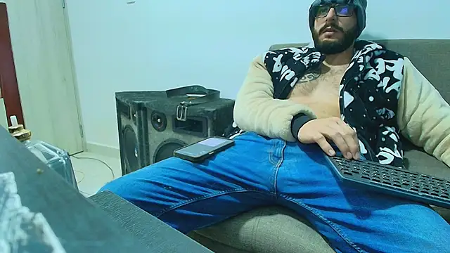 thomas_gun's Live XXX Chat