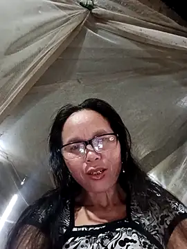 Pokazy przed kamerką – Tina6886