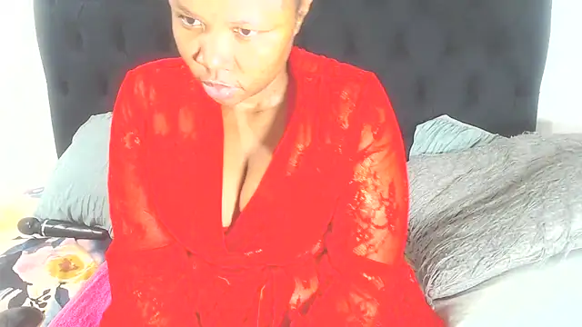 BootyClitQueen 网络视讯表演