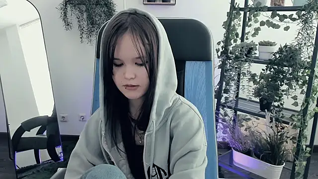 Elainebeness' Live XXX Chat