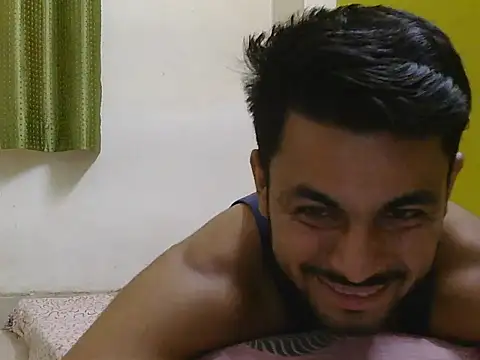 Stubborndesiboy Live XXX Chat