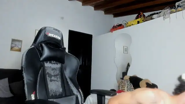 ken_tokiio Pertunjukan Webcam