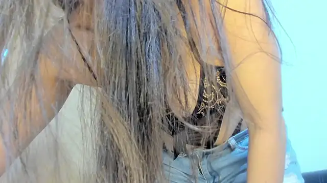 emilysex_118 élő XXX-chatje
