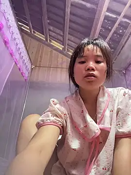 Ngoc-bbi's Webcam Show