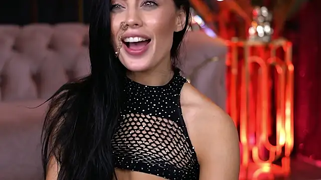 Chatroom XXX en direct de RavennaDArcy