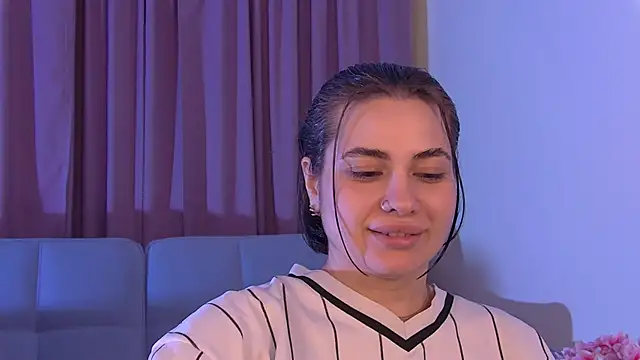 AdrianaToress Live XXX Chat