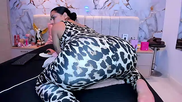 โชว์เว็บแคมของ kiana_cream