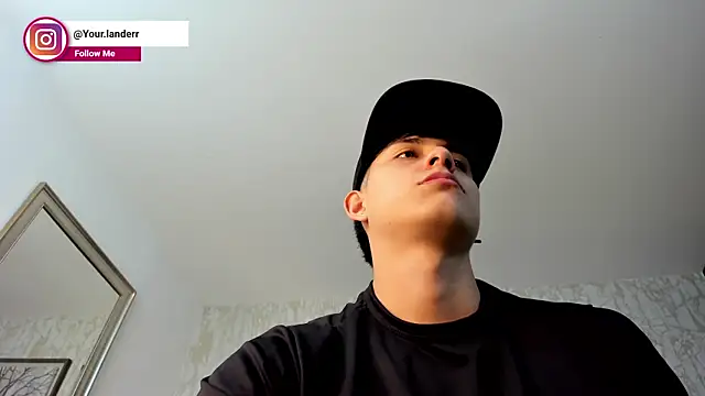 Lander_Cruz élő XXX-chatje