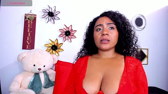 paolitakens' Live XXX Chat