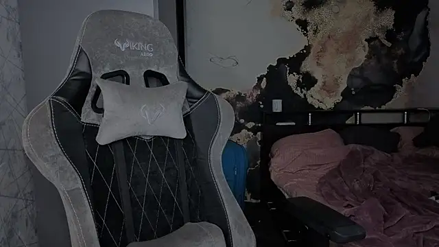 dj_eban_'s Live XXX Chat