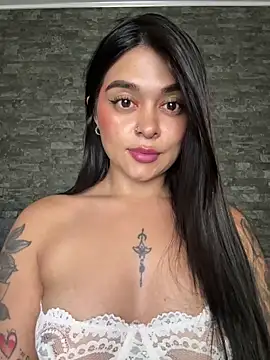 Онлайн чат XXX Saray_charmante