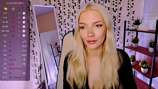 AnyaTaylor_ élő XXX-chatje