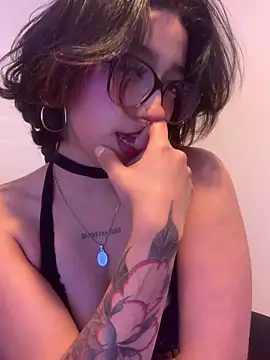 Czat XXX na żywo – LilithMonette
