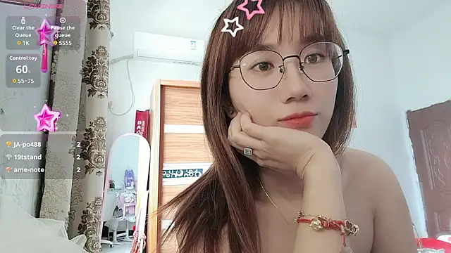 Lili_666 网络视讯表演