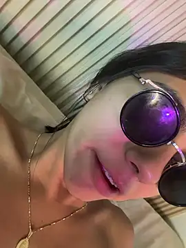 Lilybeeth Show in webcam
