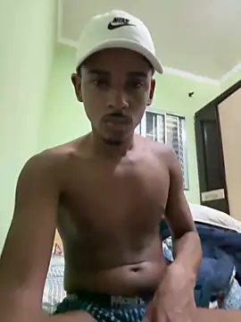 pretin19cm1 Webcam show