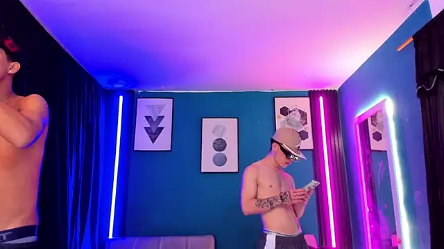LegacyOFHorus 现场XXX聊天