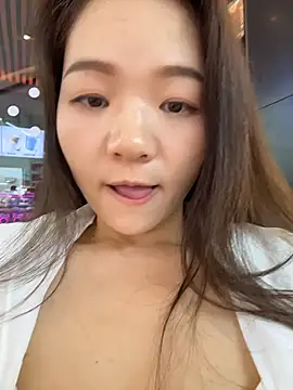 xiaochengzi505 网络视讯表演