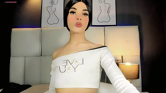Amira_Ember Adlı Modelin Web Kamerası Şovu