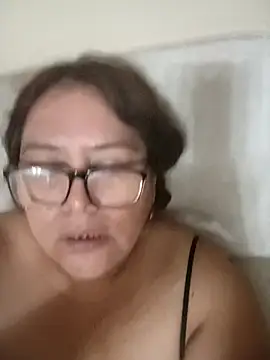 Momlions Webcam show