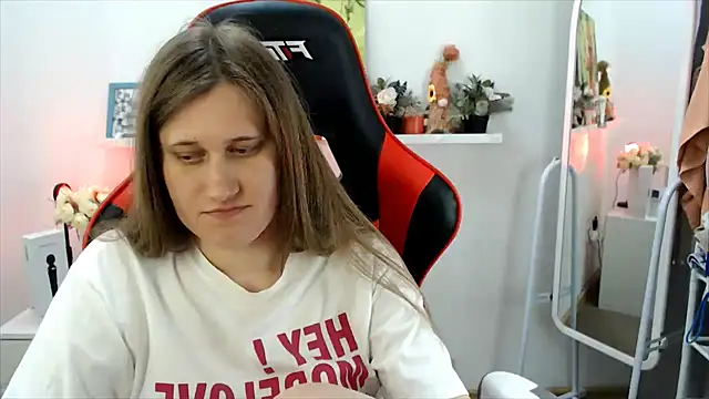 Lucky_Lana: απευθείας συνομιλία ΧΧΧ