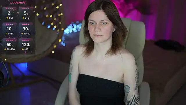 Show modela TinaMelt na web-kameri