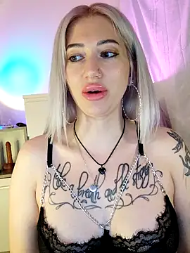 Gina-Lumara Webcam-Show